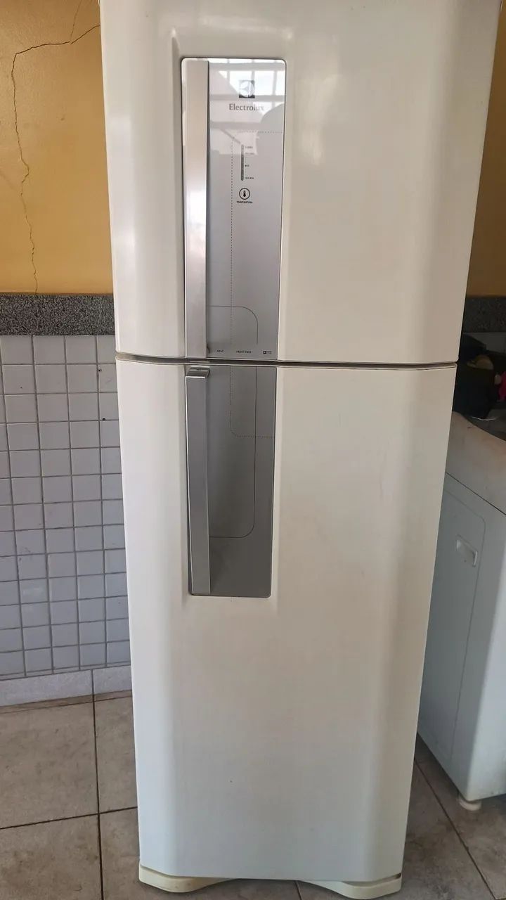 Refrigerador Eletrolux Frost Free 