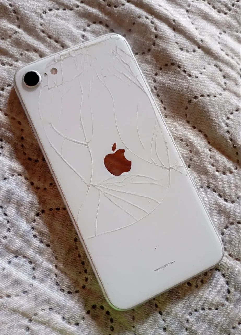Troco iPhone SE 2020 128gb