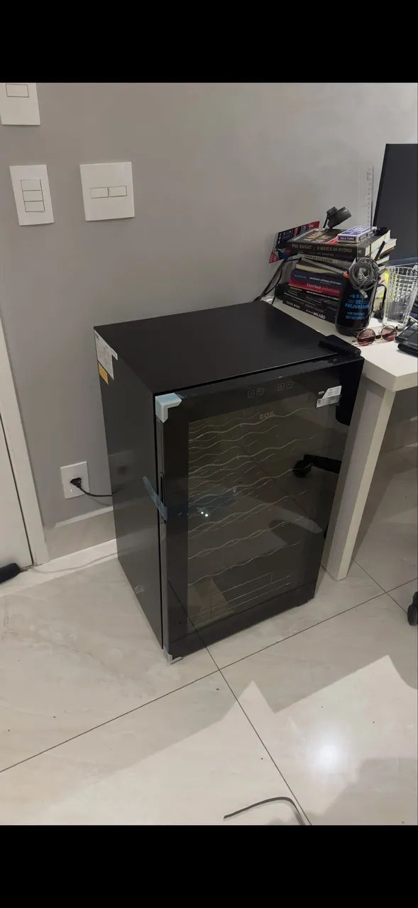ADEGA CLIMATIZADA EOS COMPRESSOR 34 GARRAFAS - Foto 2
