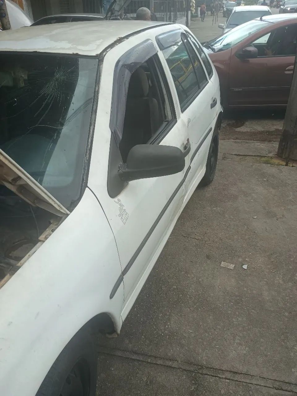 Volkswagen Gol 1.0 Plus 16V 4P 2001