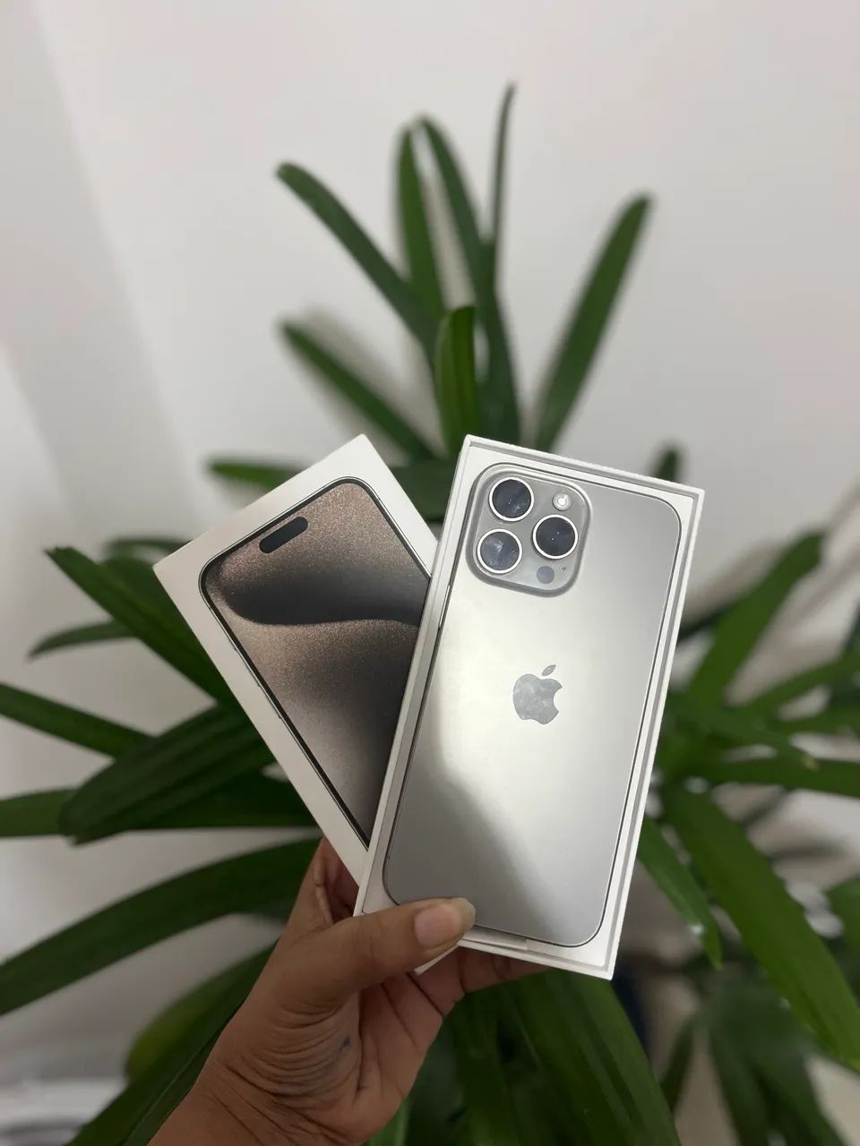 IPHONE 15 PRO MAX NATURAL 256GB TODO ORIGINAL COM CAIXA BATERIA 87