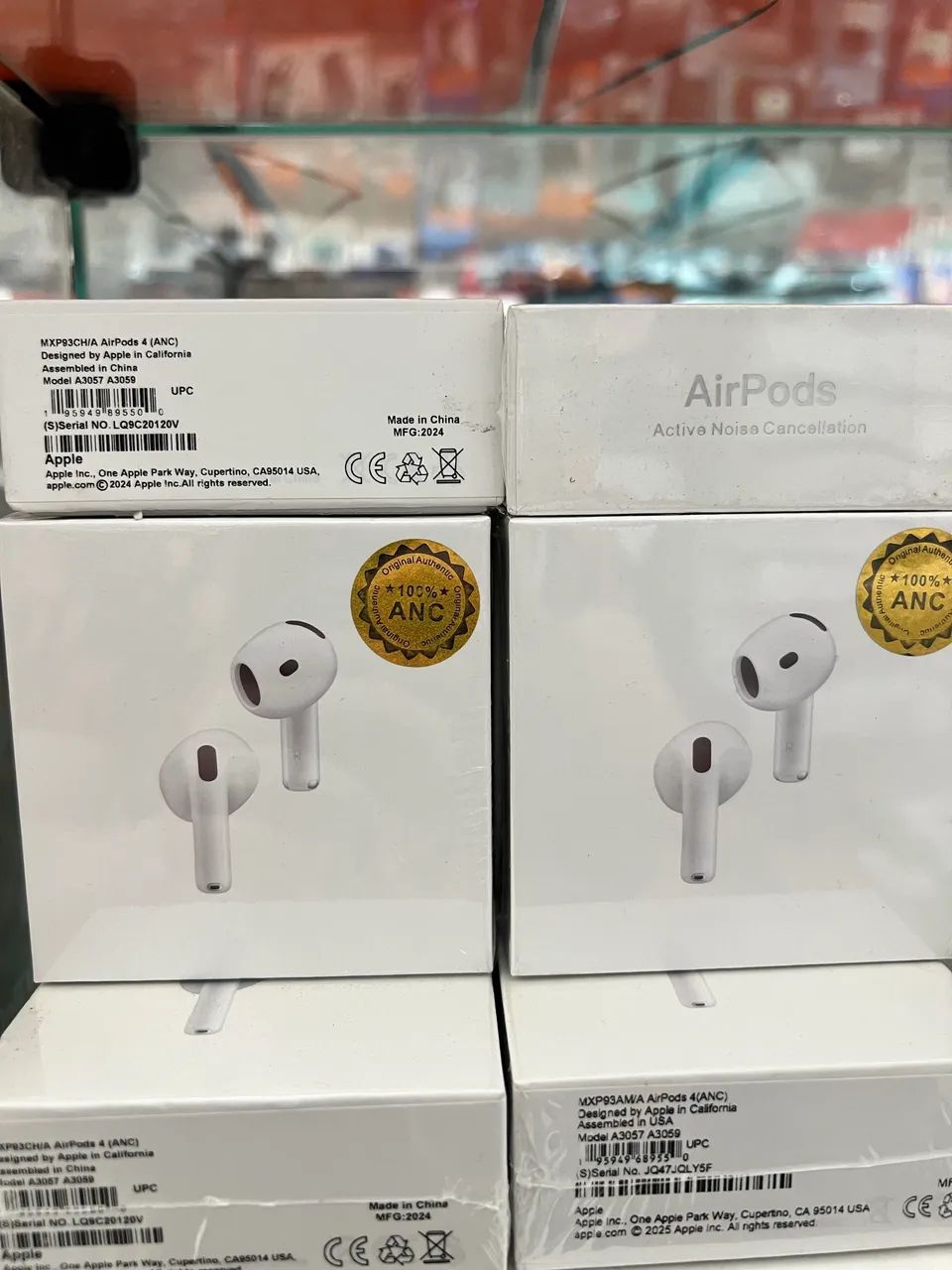 Fone de ouvido Apple AirPods 4 cor branco  - Foto 2