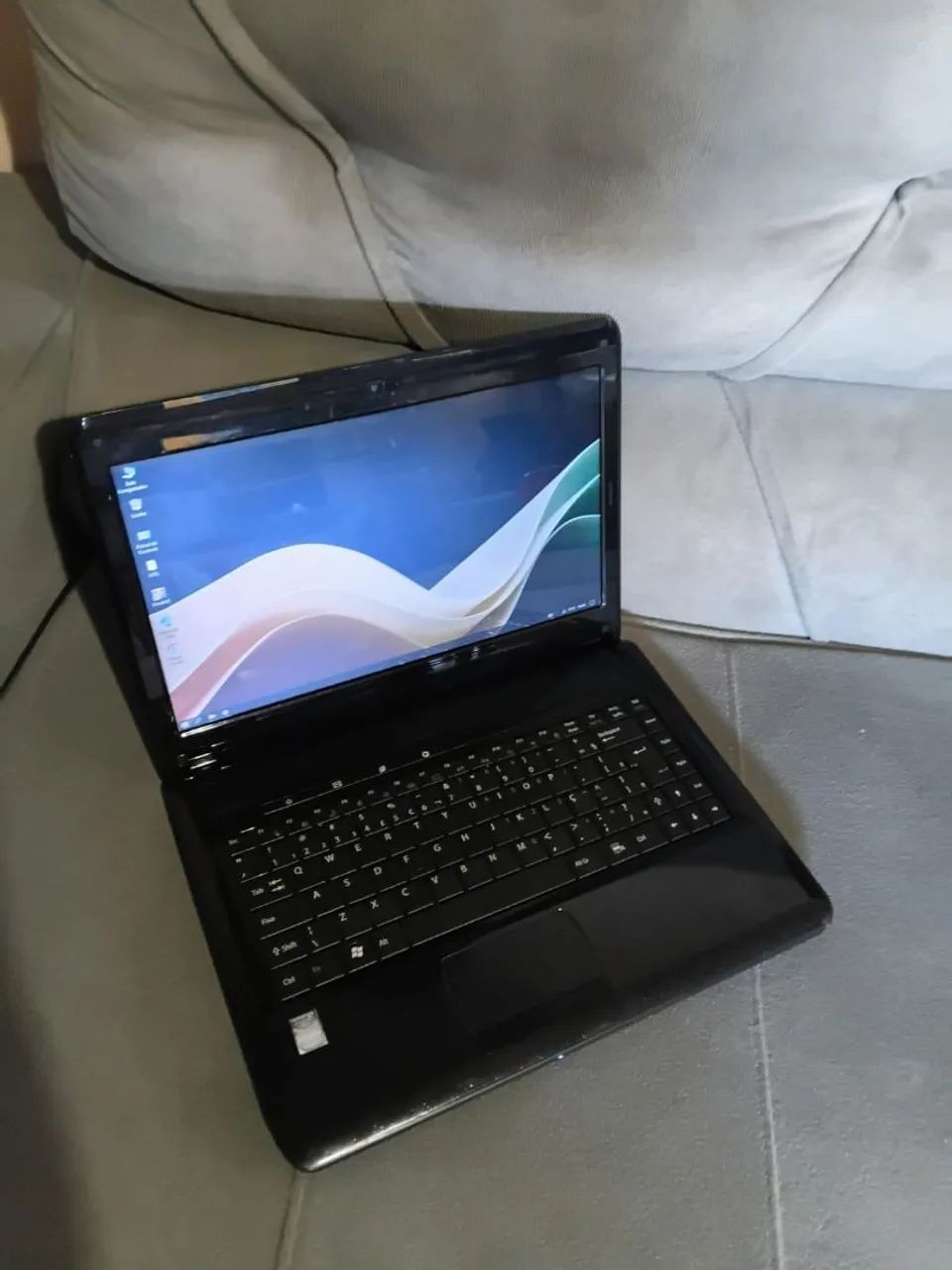 Notebook Positivo SIM+/Com 4GB de RAM/HD de 500GB/Windows 10/Funcionando perfeitamente!! - Foto 3