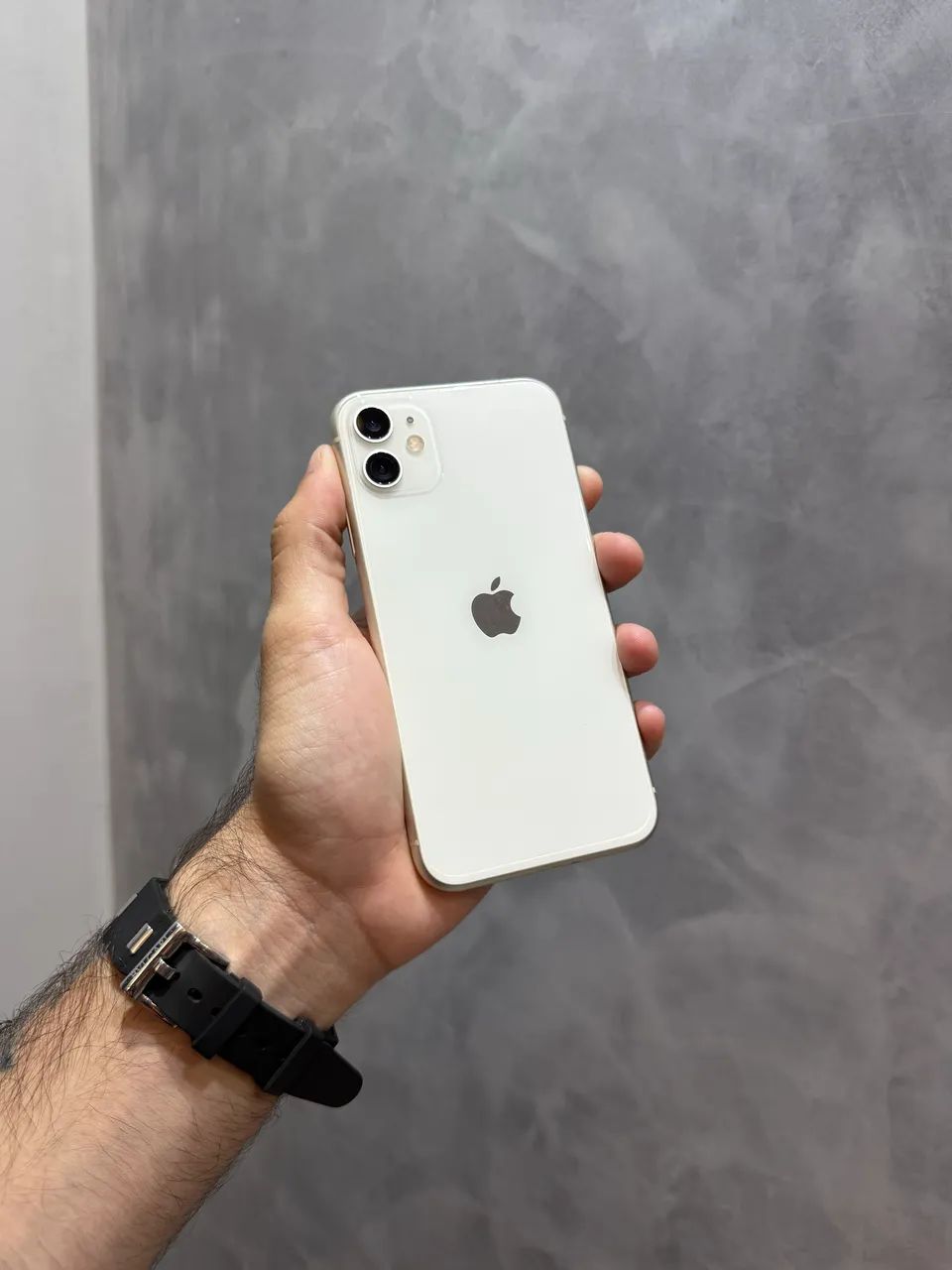 iPHONE 11 (64GB)