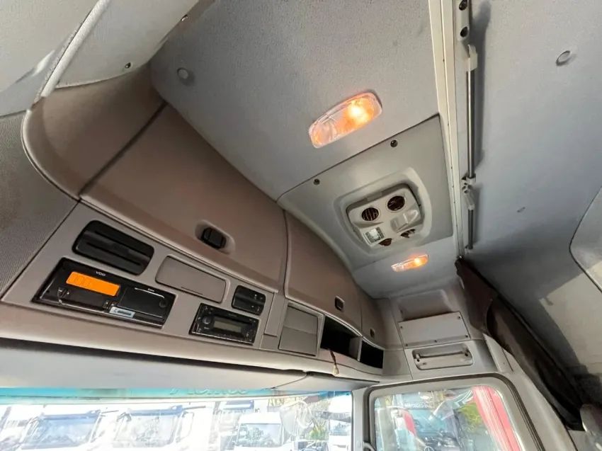 Mercedes-Benz Actros 2651 6x4 18/18 - Foto 11