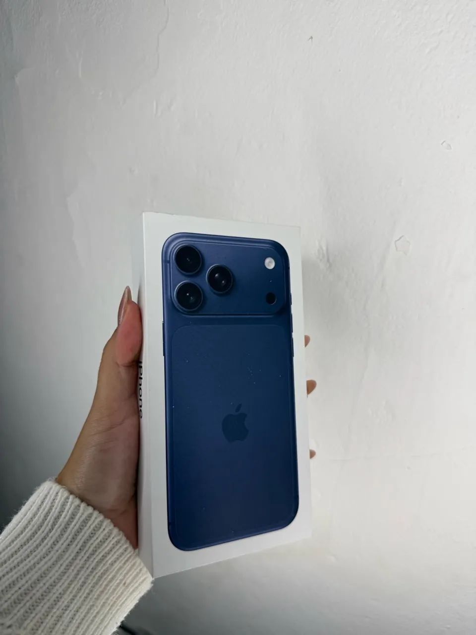 IPHONE 17 PRO MAX AZUL - Foto 2