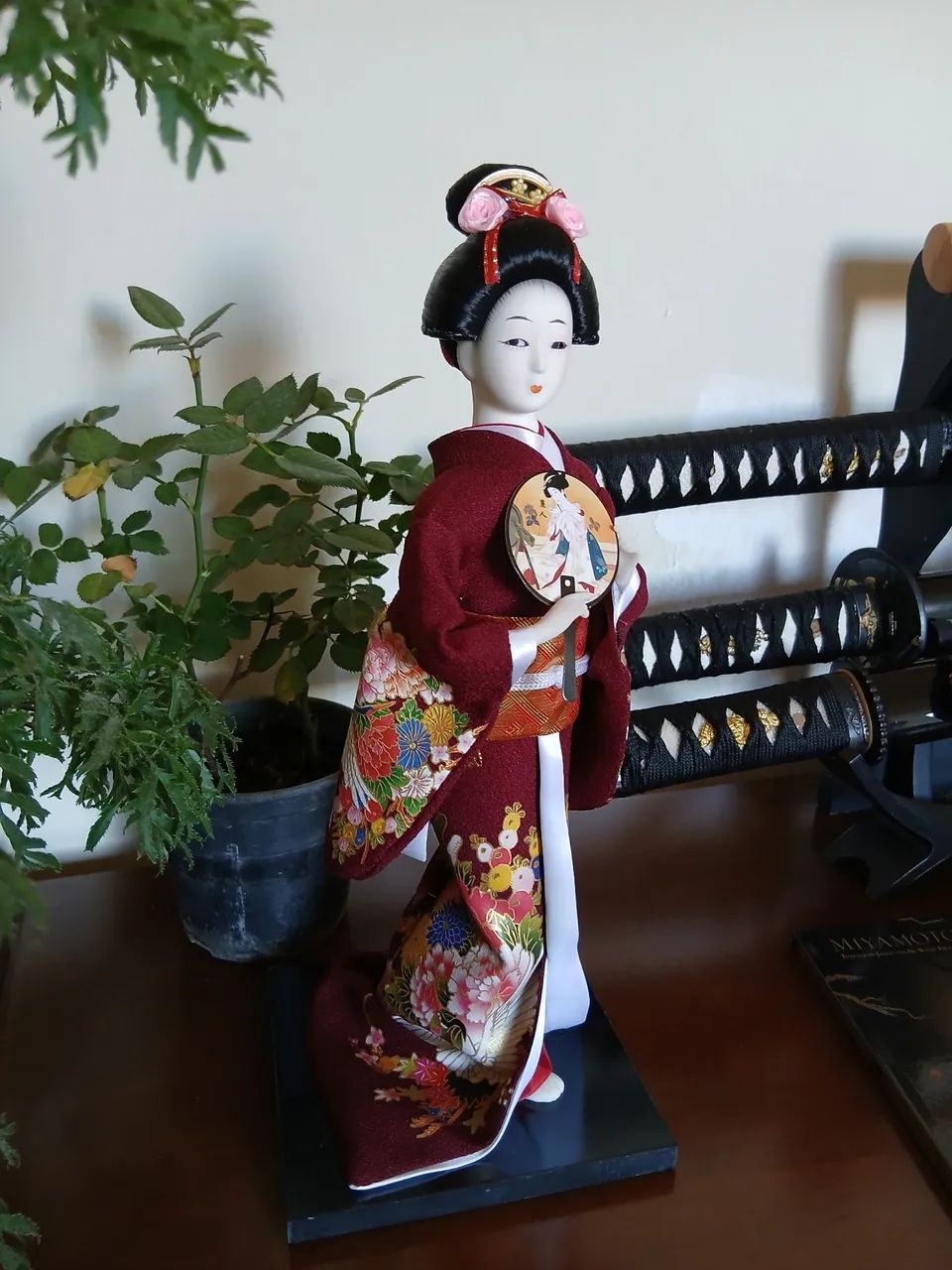 BONECA GUEIXA JAPONESA CLÁSSICA 
