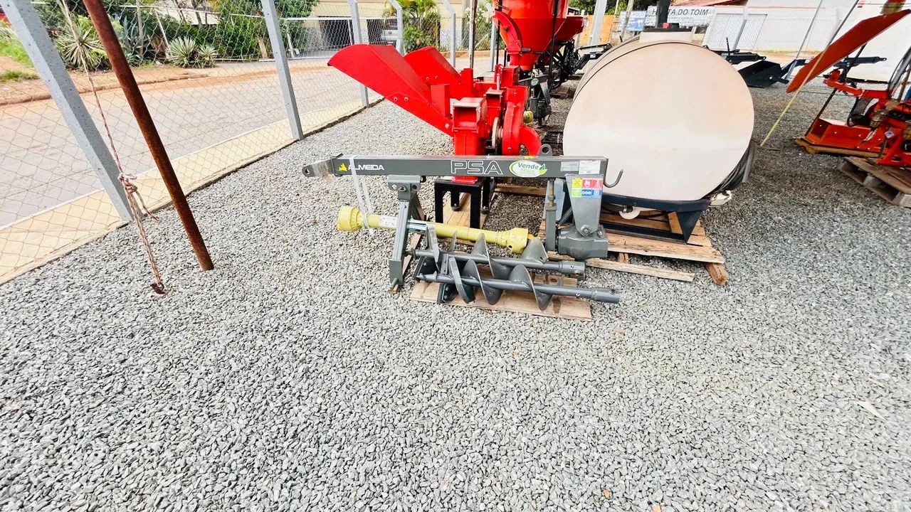 Perfurador de Solo C/ 2 Brocas... 9 e 12 polegadas. 