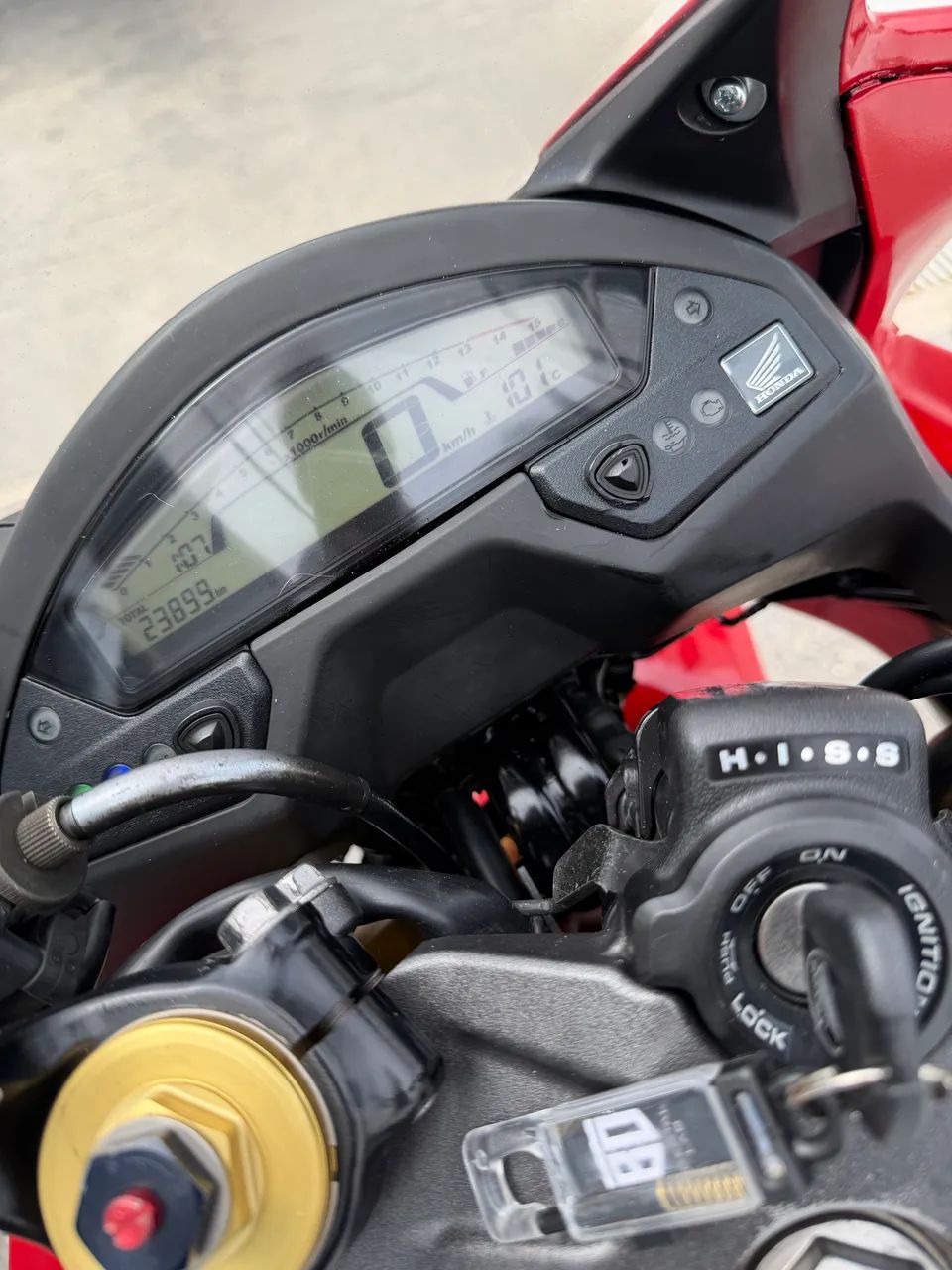 Honda CBR 600F - 2013 - 23 mil km  - Foto 5