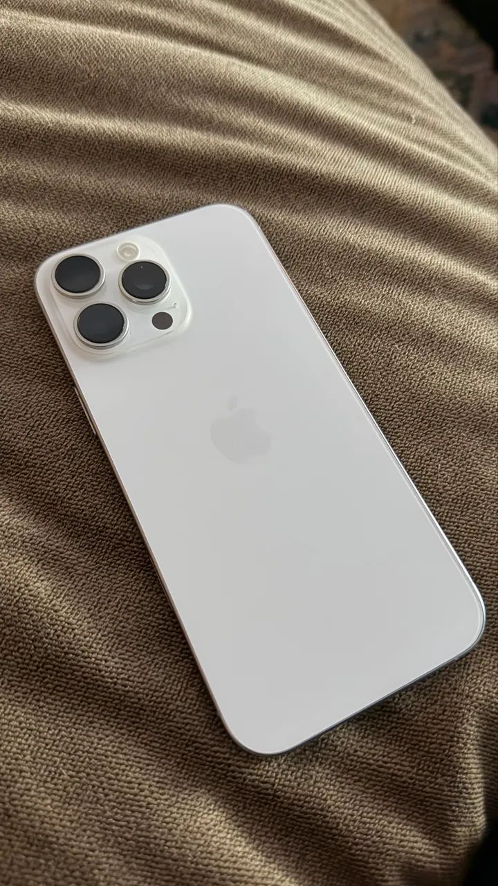iPhone 16 pro max - Foto 3