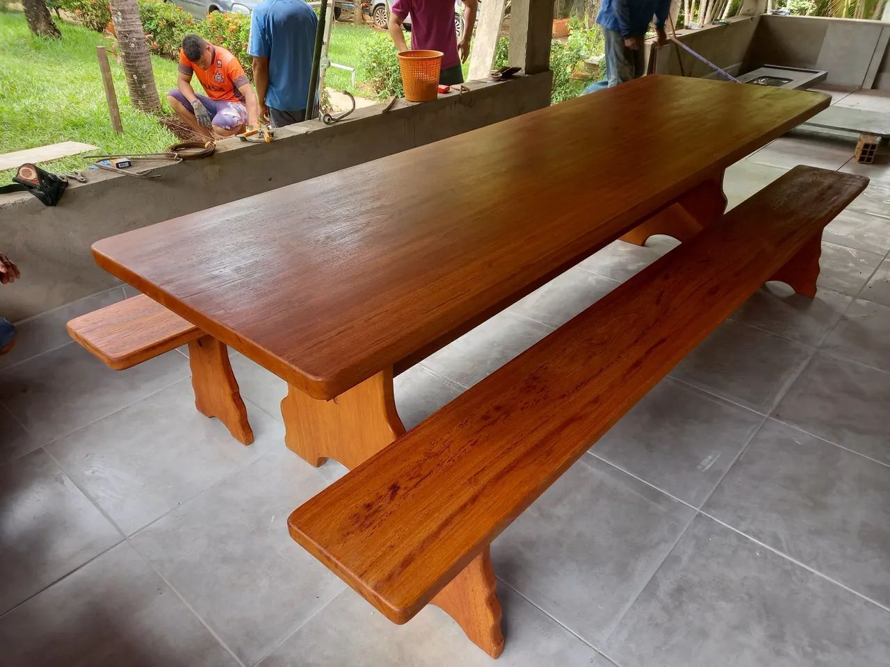 Mesa 3 metros com 2 bancos 