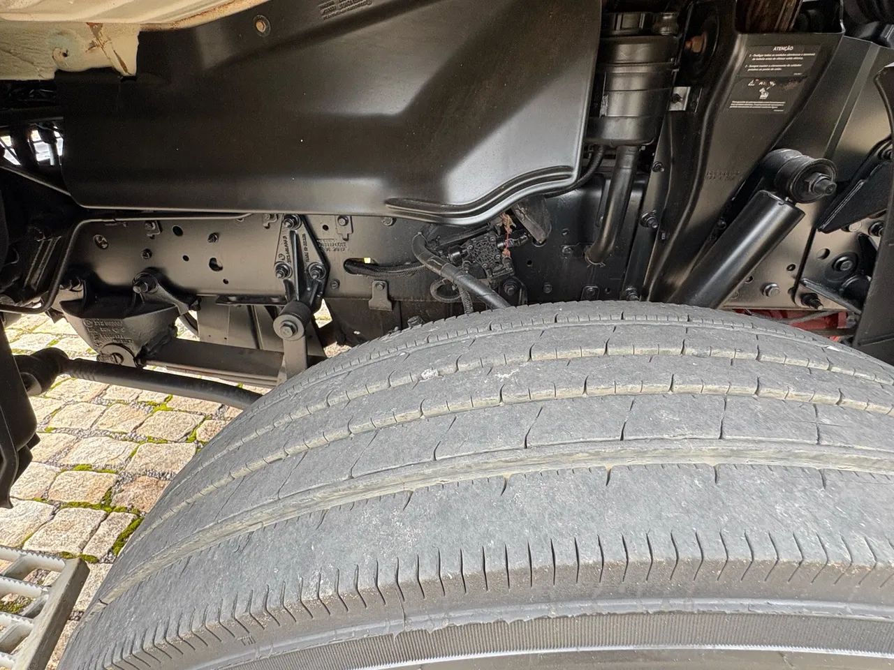 17-190 caçamba zero e módulo para 8 passageiros  - Foto 5