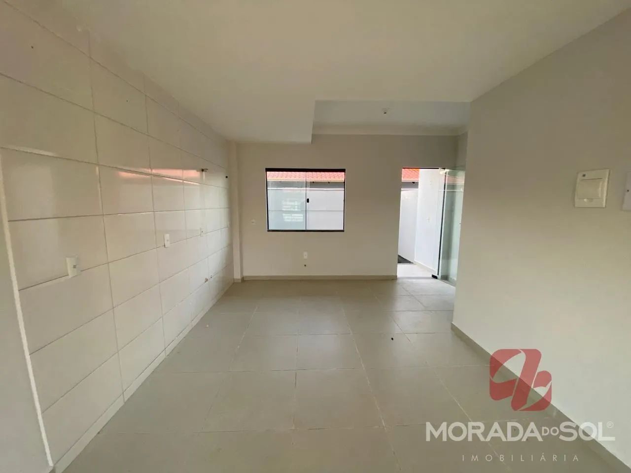 Sobrado à Venda em Universitário Tijucas, 2 Quartos, 72m²