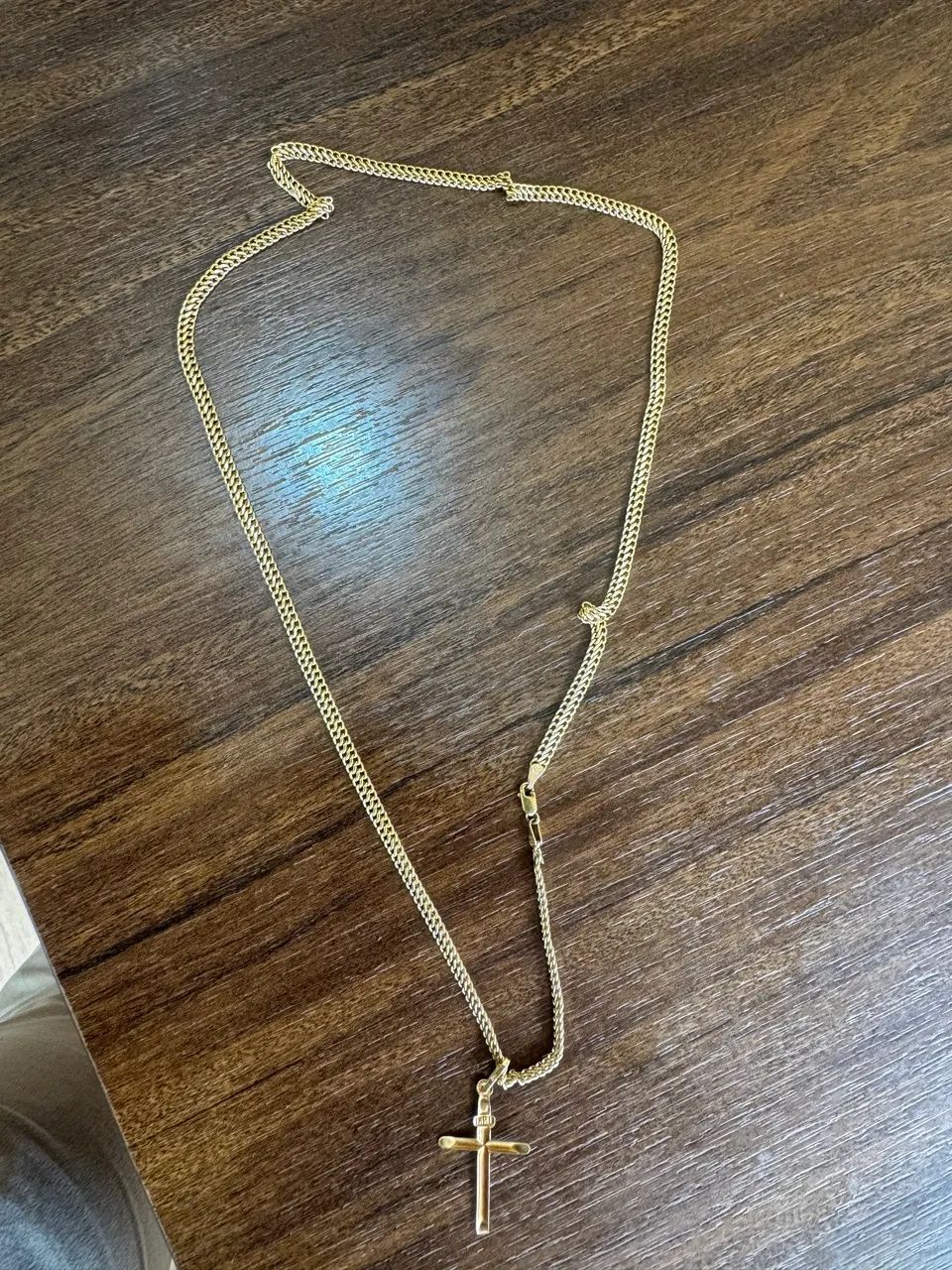 Cordão de ouro 18 