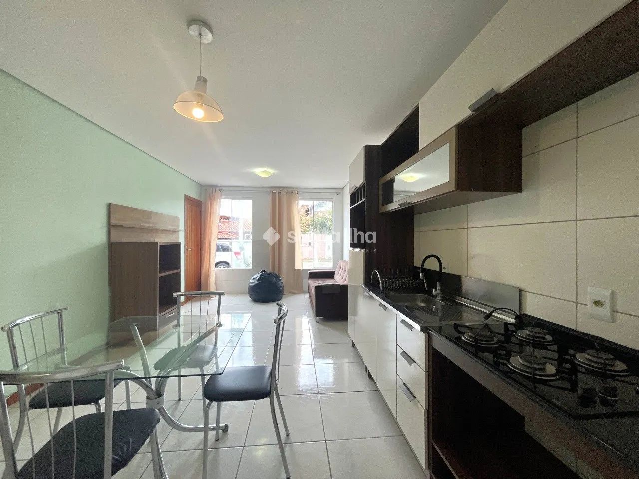 Apartamento com 2 dormitórios para alugar, 58m² - Carianos - Florianópolis/SC - Foto 2