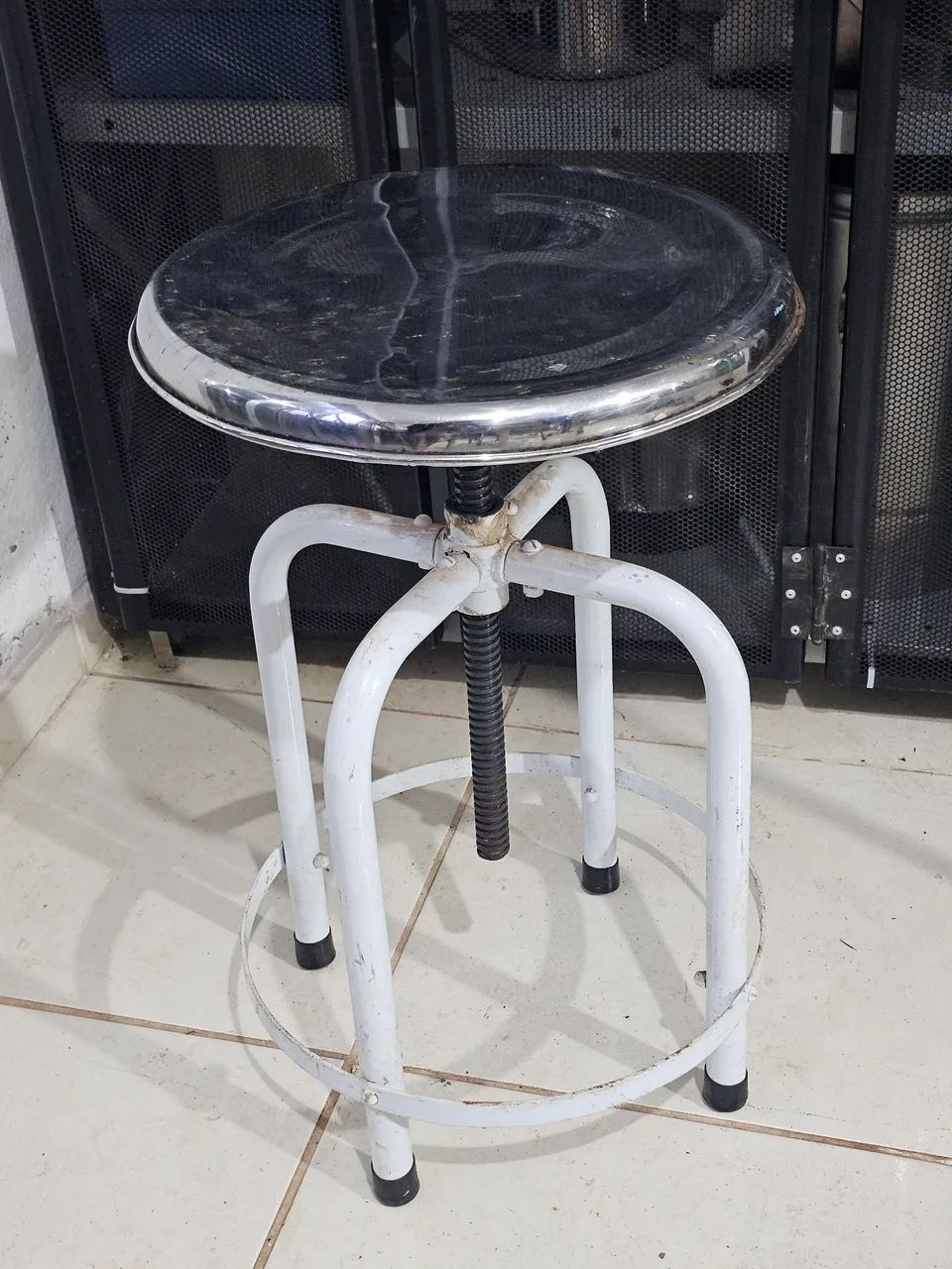 Banquetas Giratórias com Regulagem de Altura
