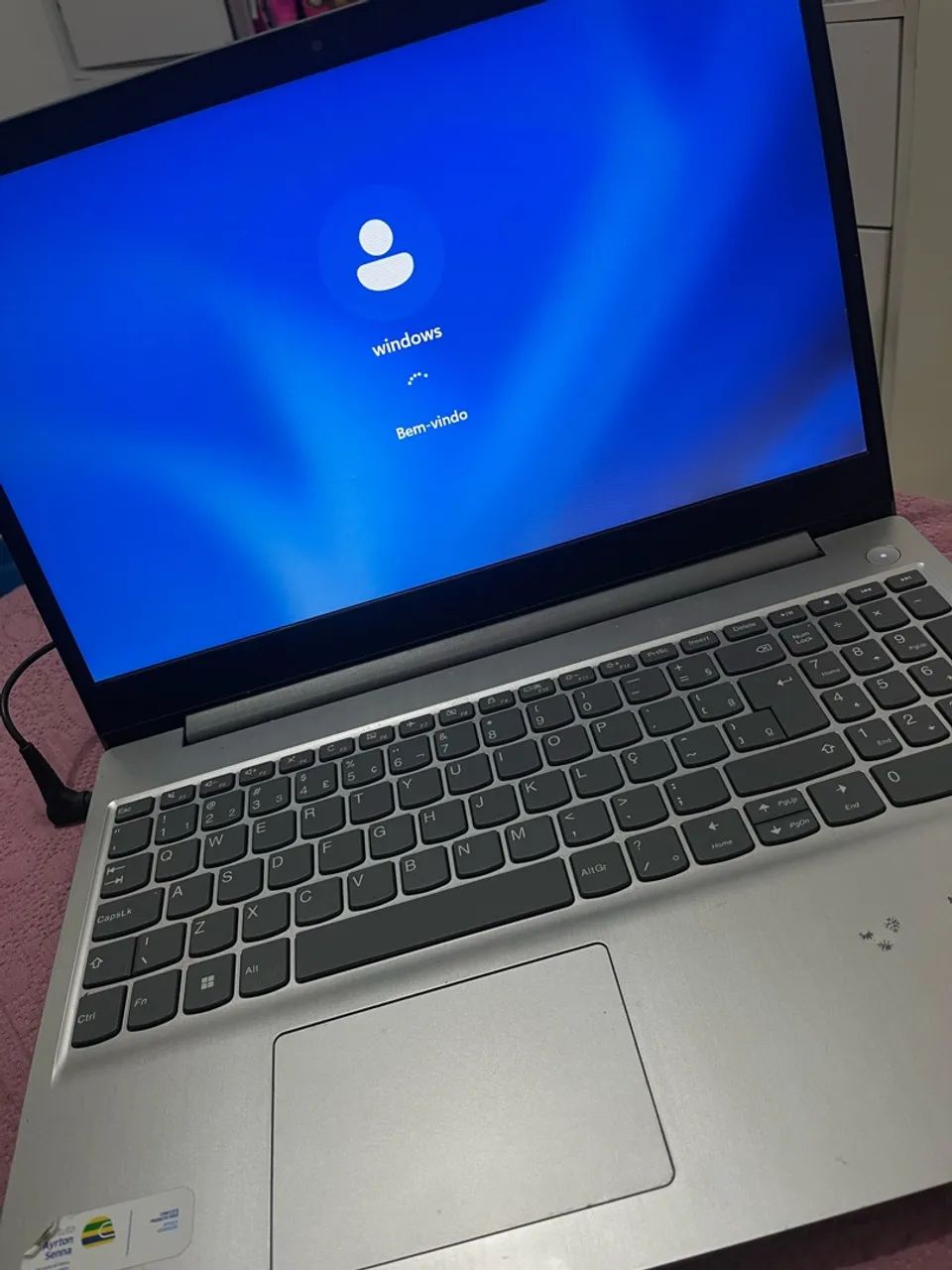 Vendo notebook lenovo