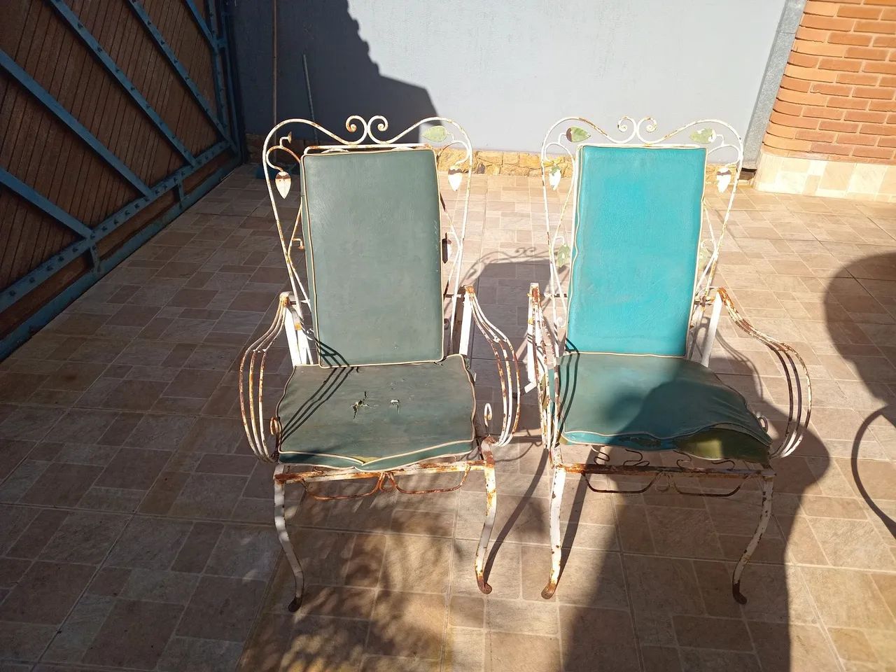 Cadeiras. com Mesa de varanda 