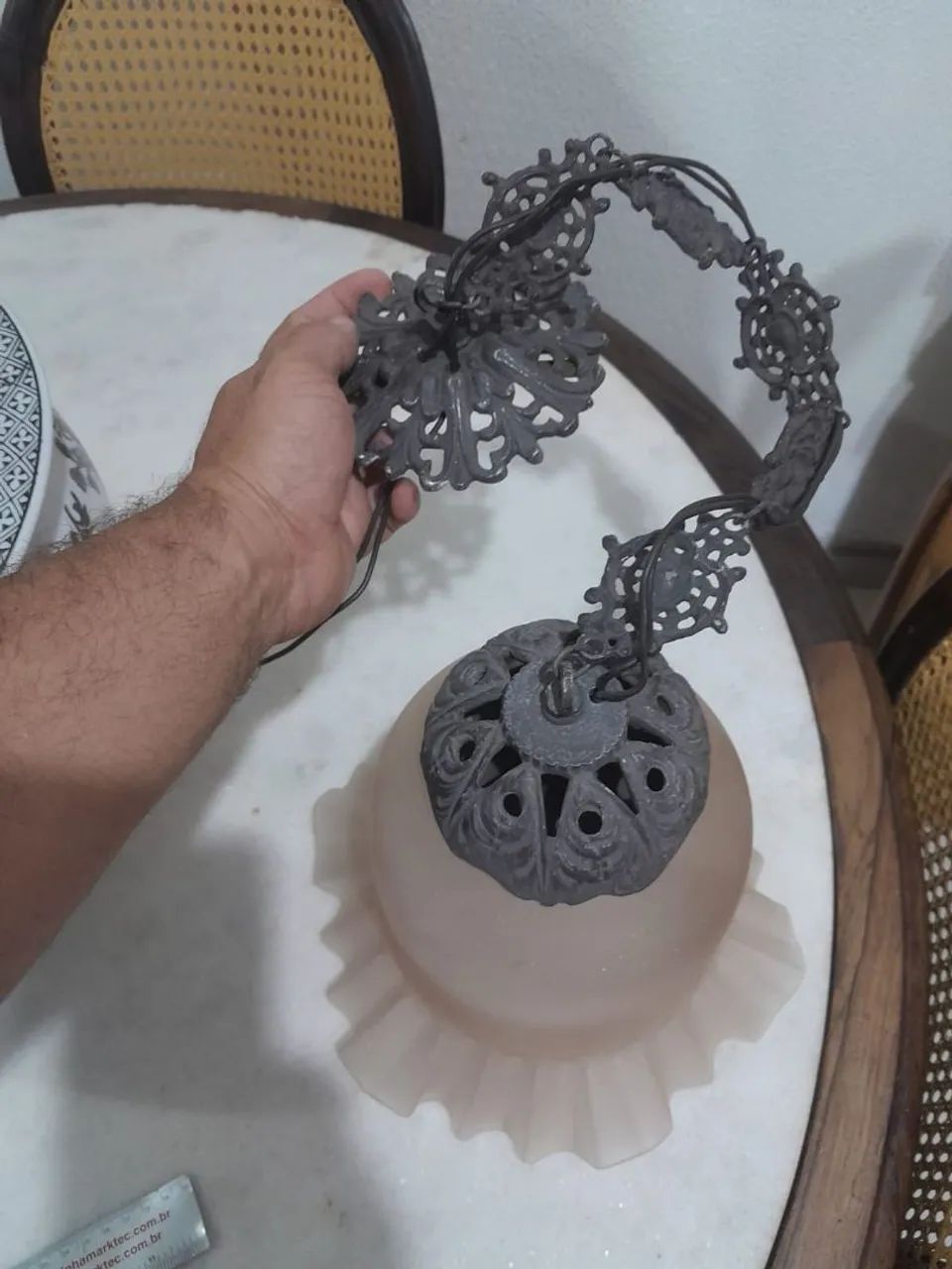 Antiga e grande luminária pendente  - Foto 3