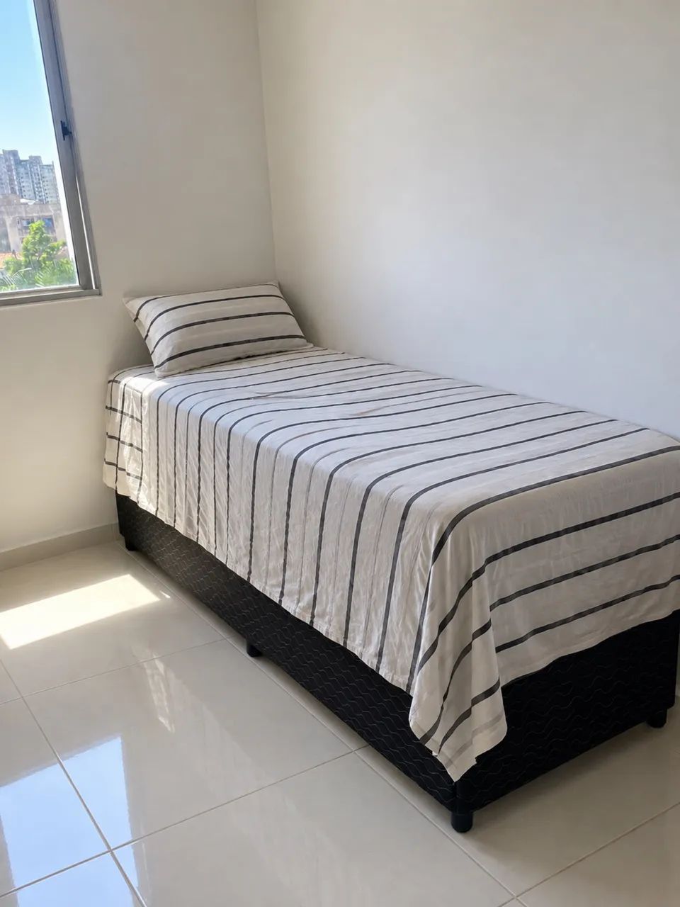 Cama de solteiro 