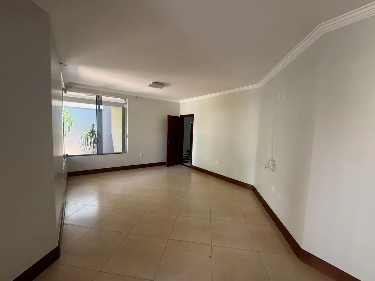 Alugo casa 5 quartos, sendo 4 suite, + escritorio. - Foto 5