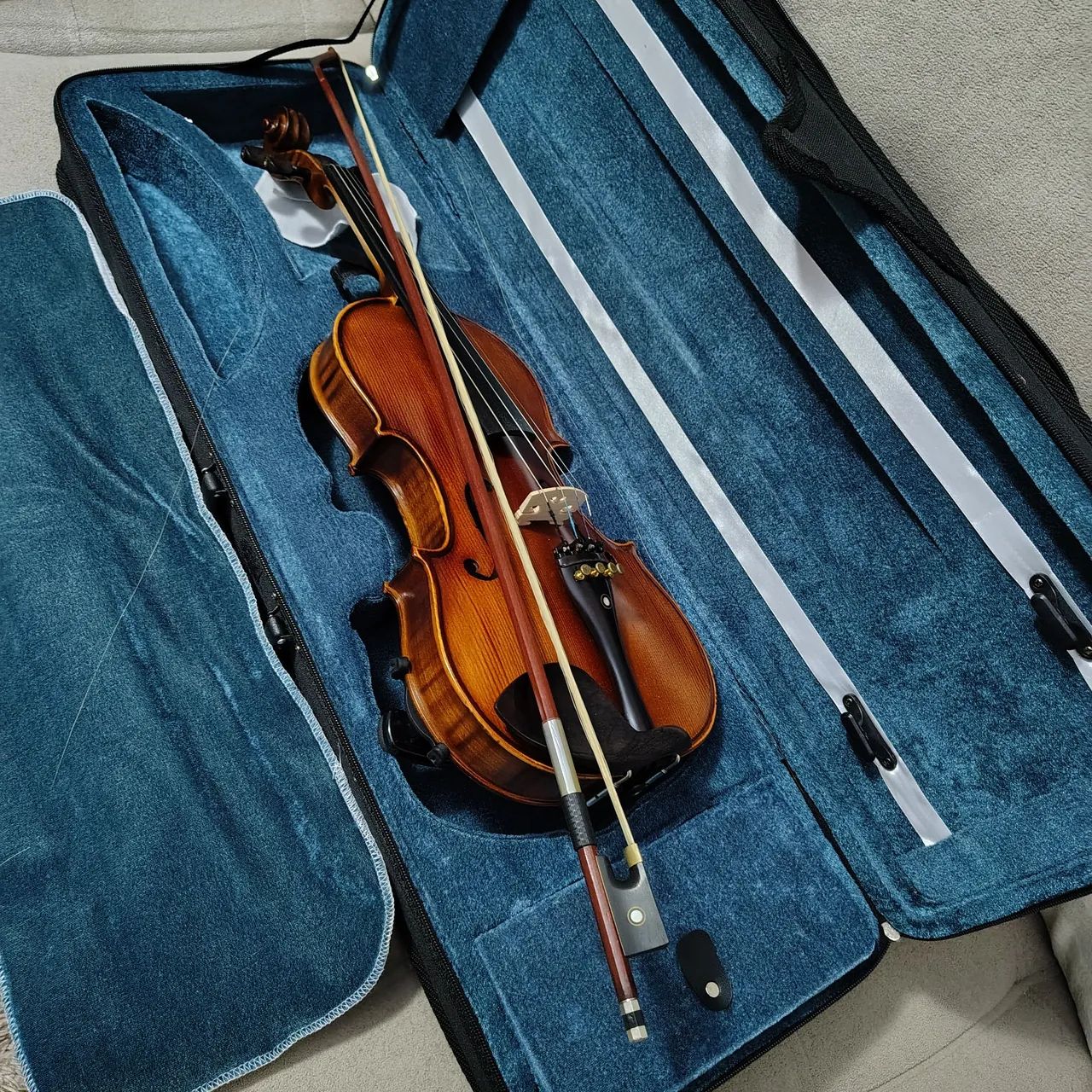 Violino Eagle 4/4 vA 180 , novíssimo 