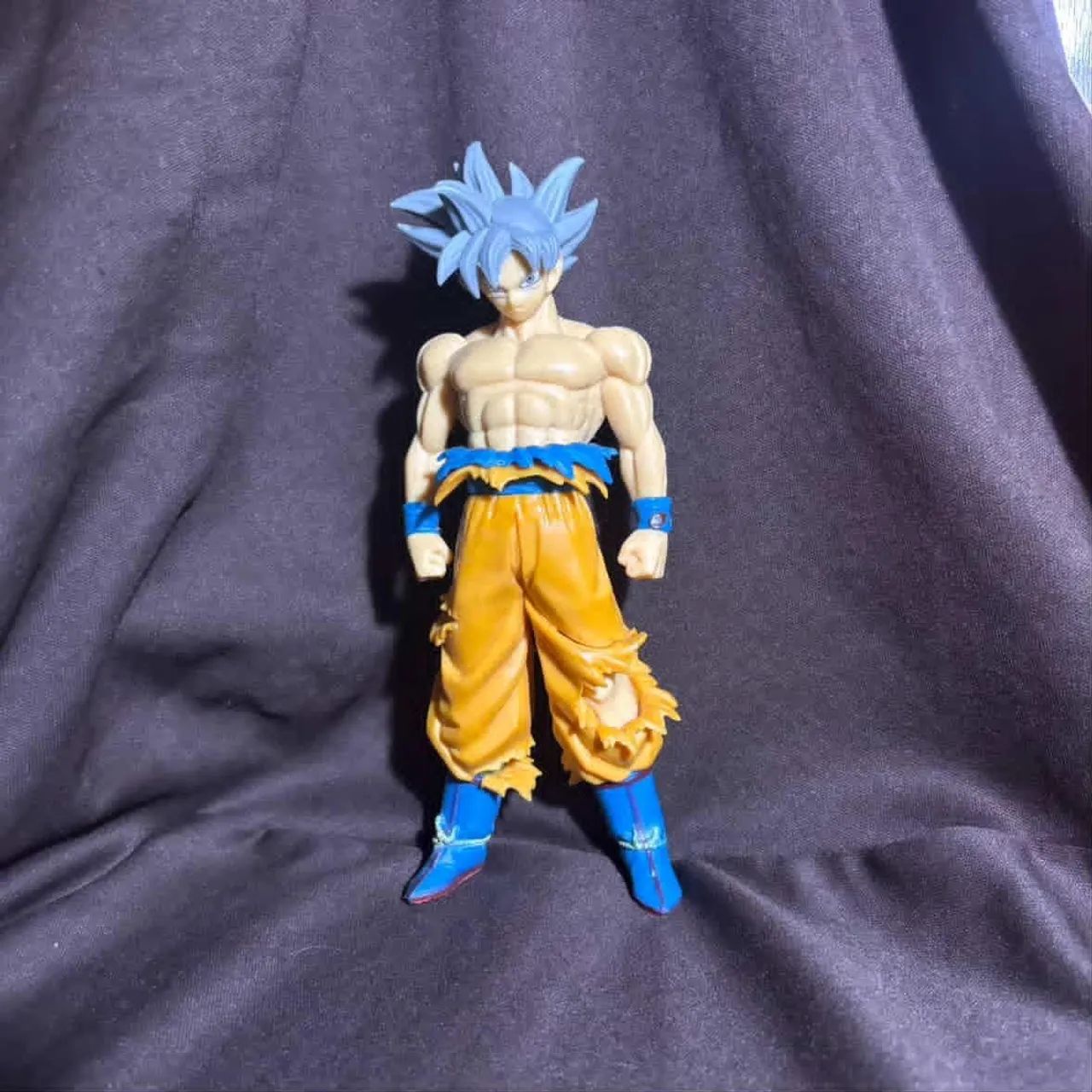 Figure Goku Instinto Superior - Dragon Ball Z
