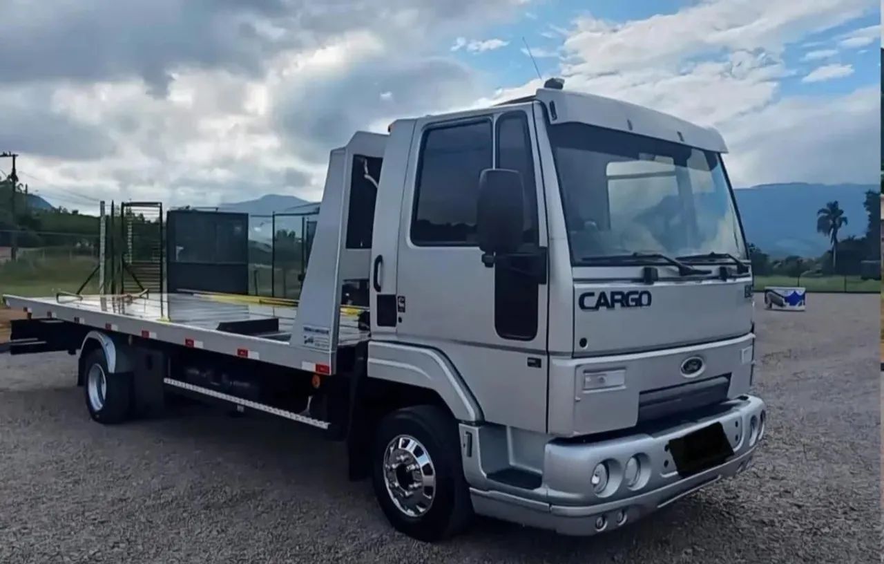 Ford Cargo 815 Plataforma 2012