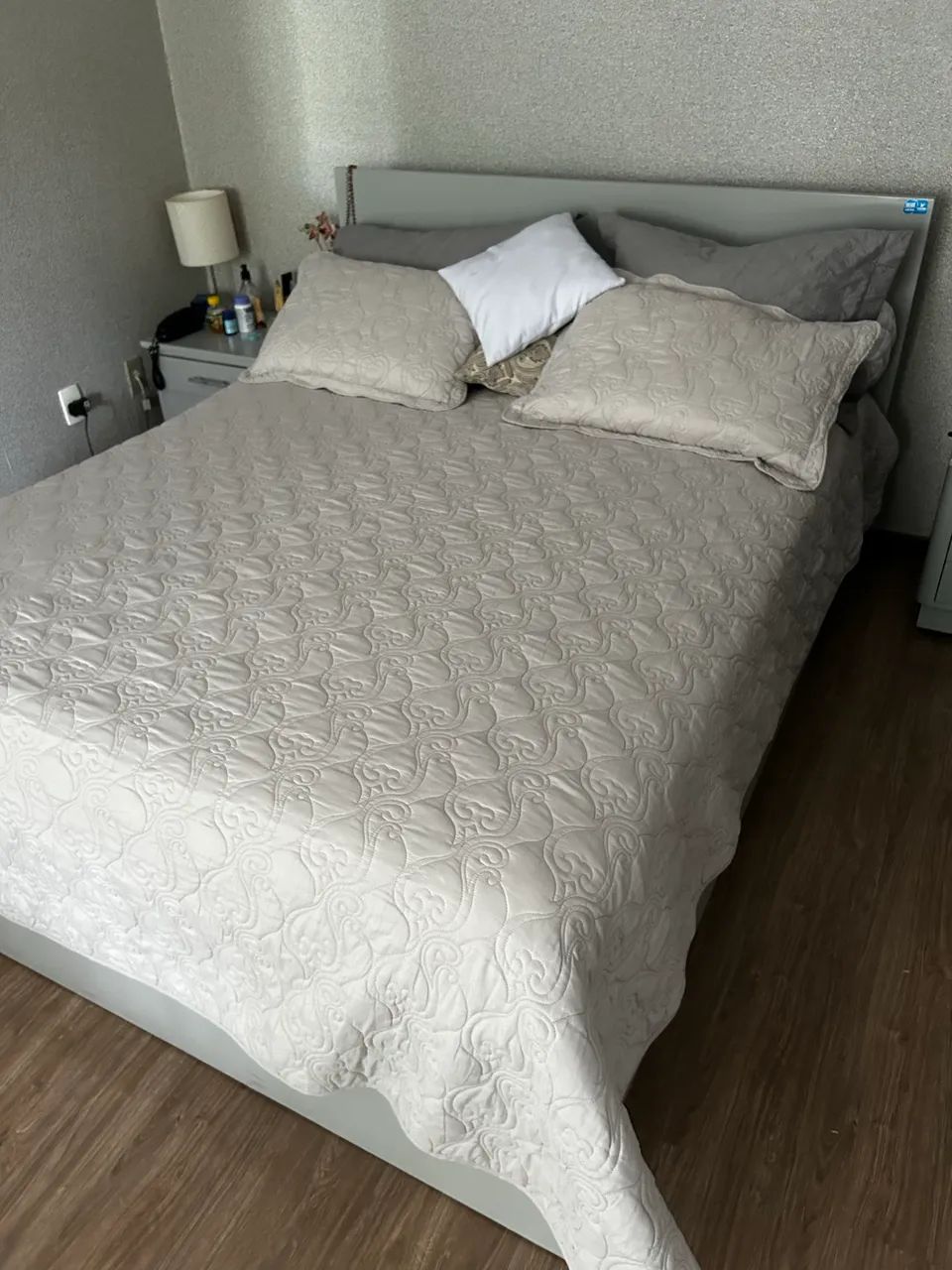 Cama queen Vivar casal perfeito estado 