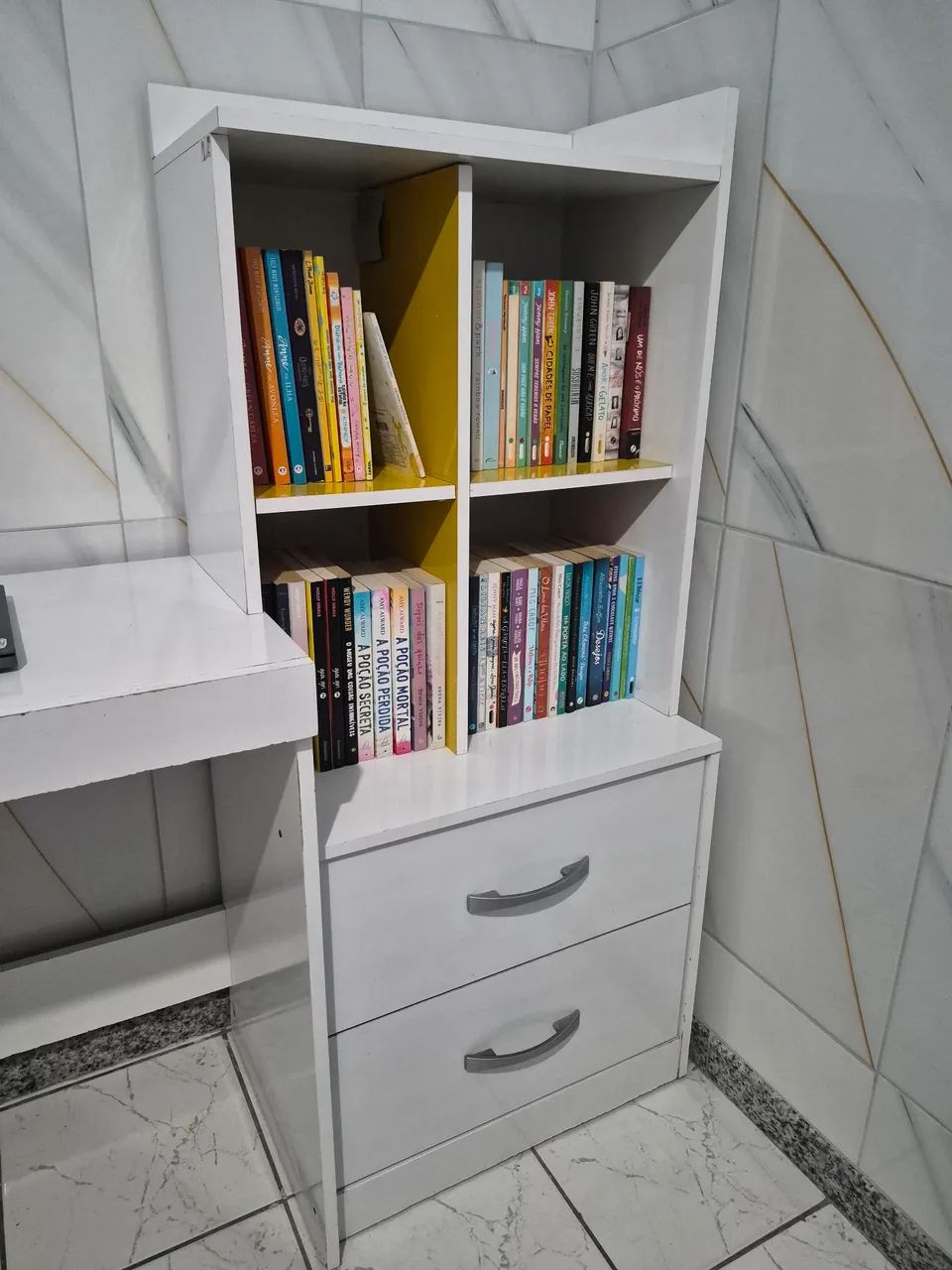 Escrivaninha com mini estante acoplada - Foto 2