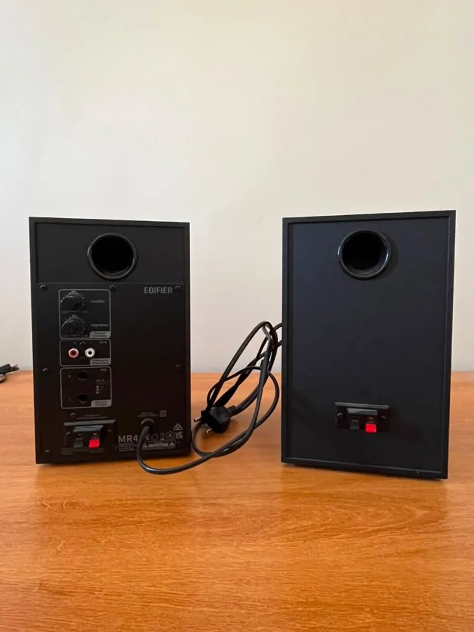 Monitores Home de Studio Edifier MR4 - Foto 3