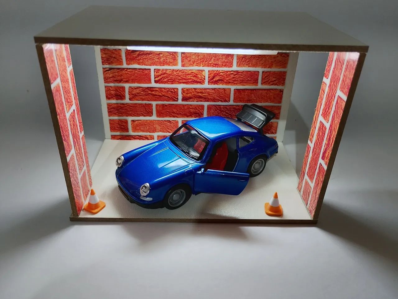 Expositor de Miniaturas de Carrinhos de Metal com LED e Sensor  - Foto 4