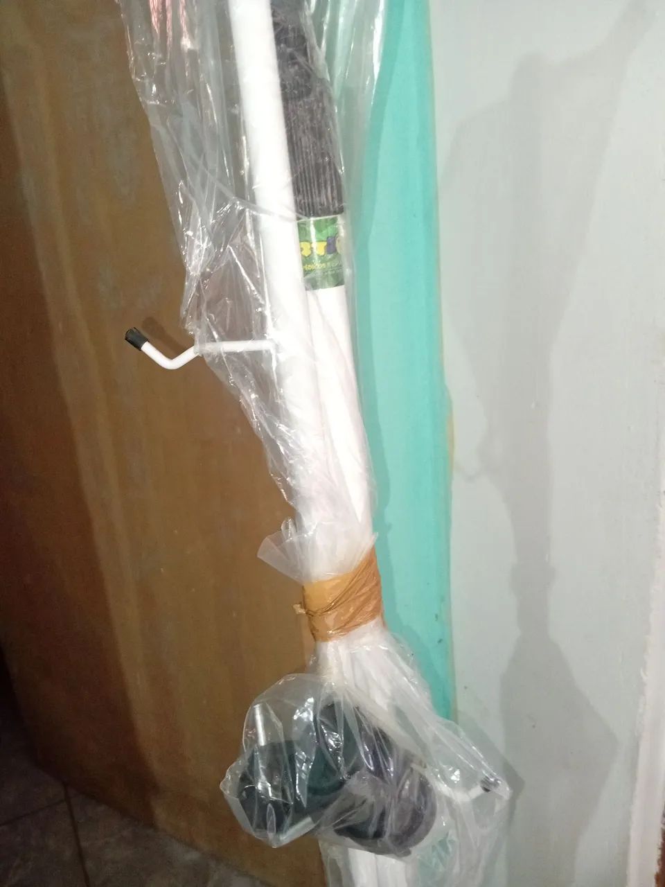 Suporte de soro com rodinha - Foto 2