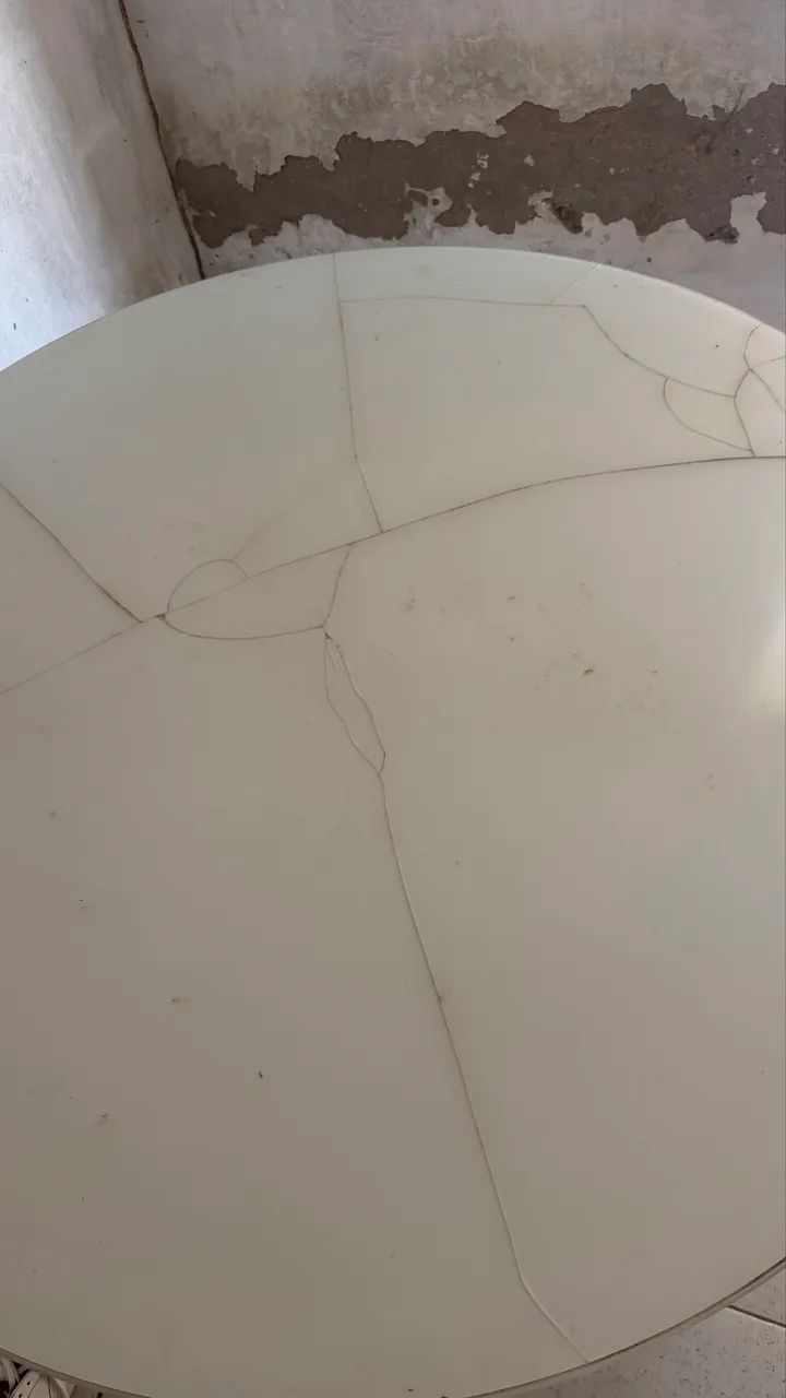Mesa Mavilar com tampo quebrado  - Foto 2
