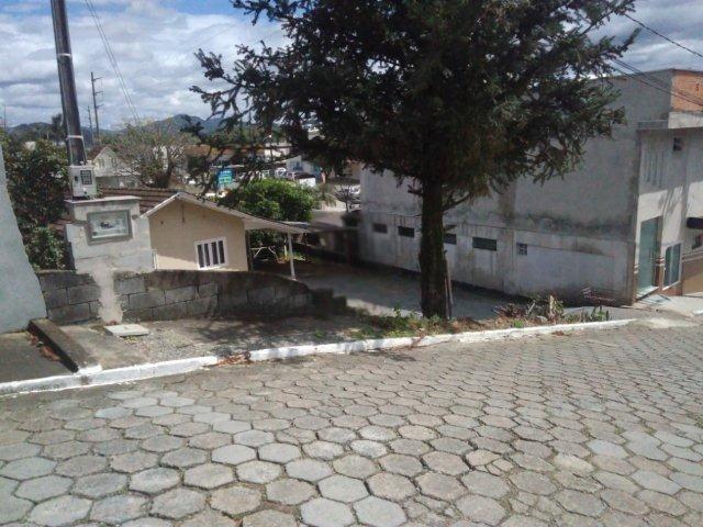 Casa em alvenaria, super bem localizada - Foto 4