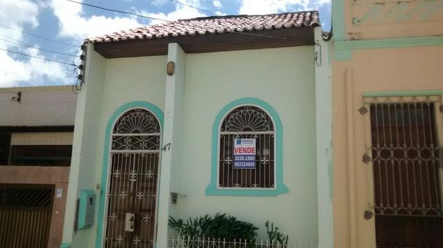 Casa (Consultório) no Centro de Slz - Vendo