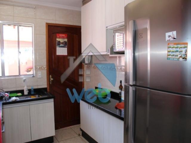 Excelente sobrado, dois quartos e cozinha planejada! - Foto 9