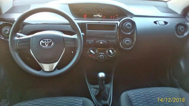 Toyota Etios 1.3 Mecânico Branco 2016 - Foto 3