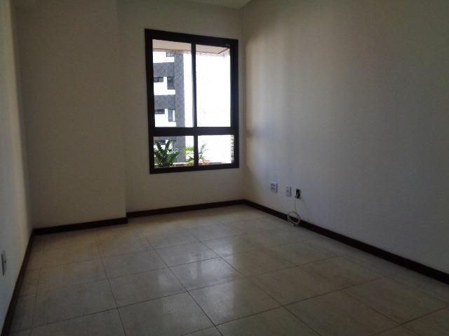 COD 672 - 4/4 Com Armários, Vagas de Garagem e Infraestrutura No Itaigara - Foto 13