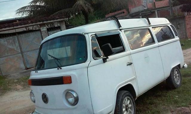 Kombi vendo ou troco - Foto 2