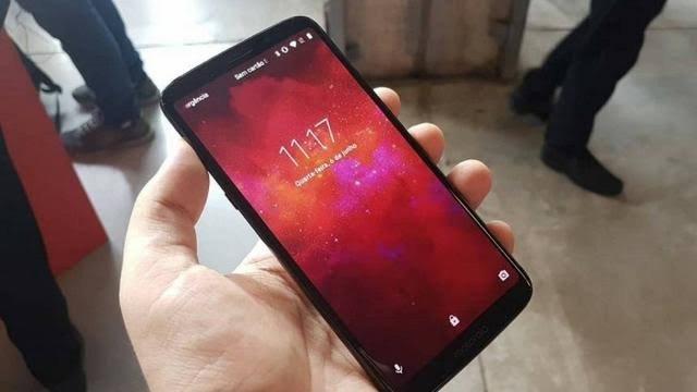 Moto z3 play - Foto 2