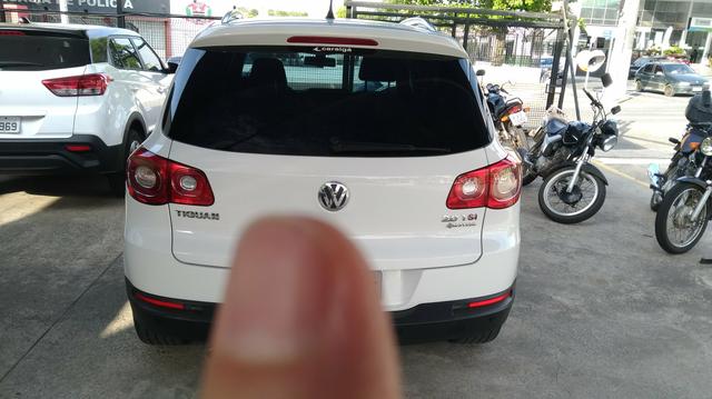 V.W. Tiguan 2.0 TSI 2010/11 - Foto 4