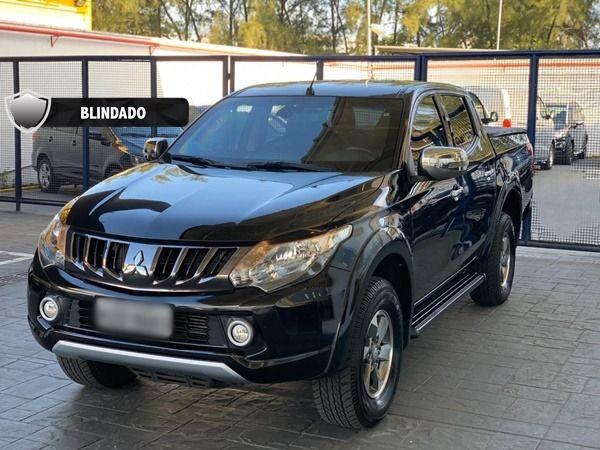 L200 Triton HPE 18/19 Diesel BLINDADA