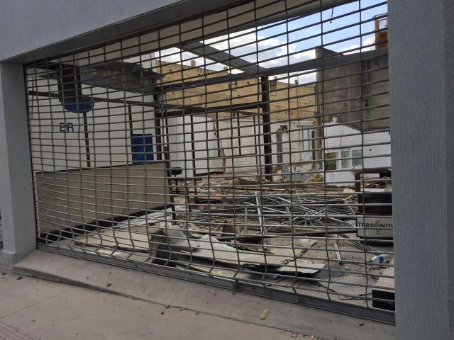 Portas elétricas em perfeito estado!!!! - Foto 4