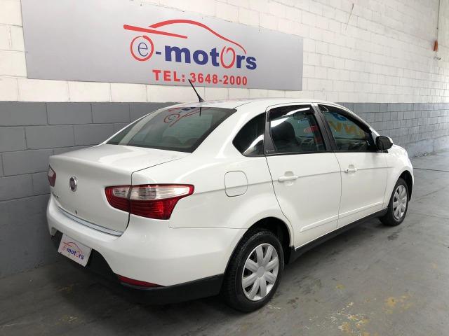 Fiat Grand Siena Tetrafuel 1.4 Completo Gnv - Foto 7