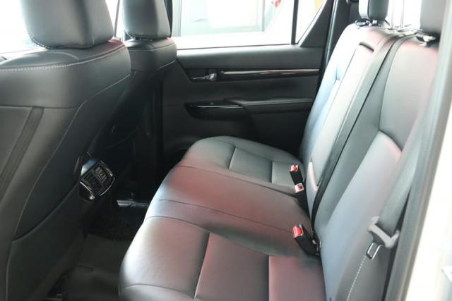 TOYOTA HILUX CD DSL 4X4 SRX AT 19/20 - Foto 5