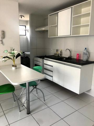 Lindo apartamento mobiliado quarto e sala area nobre de Jatiuca - 2 qds praia - Foto 8