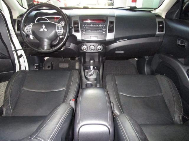 MITSUBISHI OUTLANDER 2.0 16V 160CV - Foto 7
