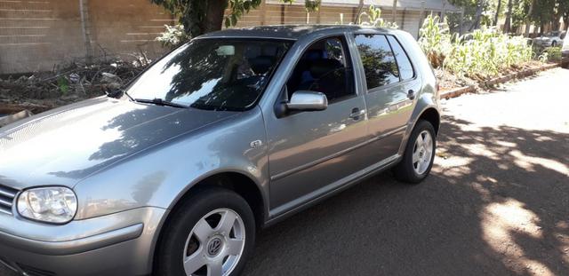 Vendo ou troco golf por Hornet