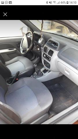 Clio - Foto 2